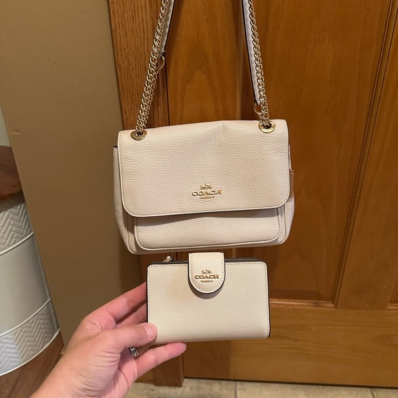 Coach purse and wallet set - Picture 15 of 16